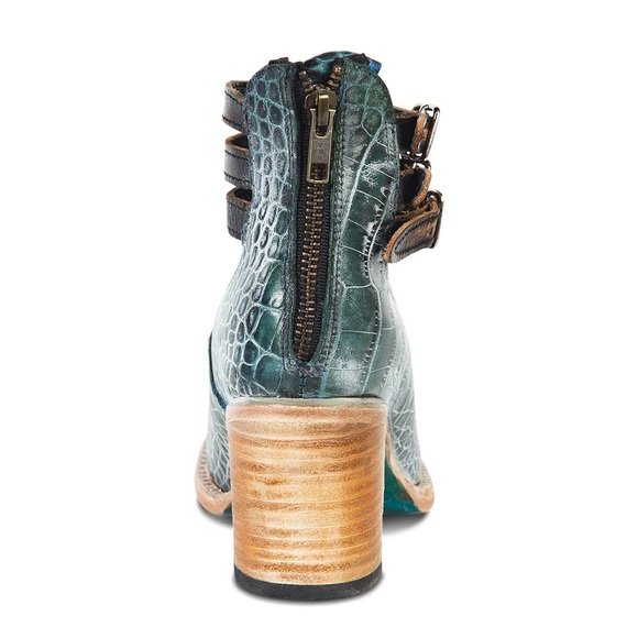 FREEBIRD Randi Turquoise Croco in Size 6 - Picture 7 of 11